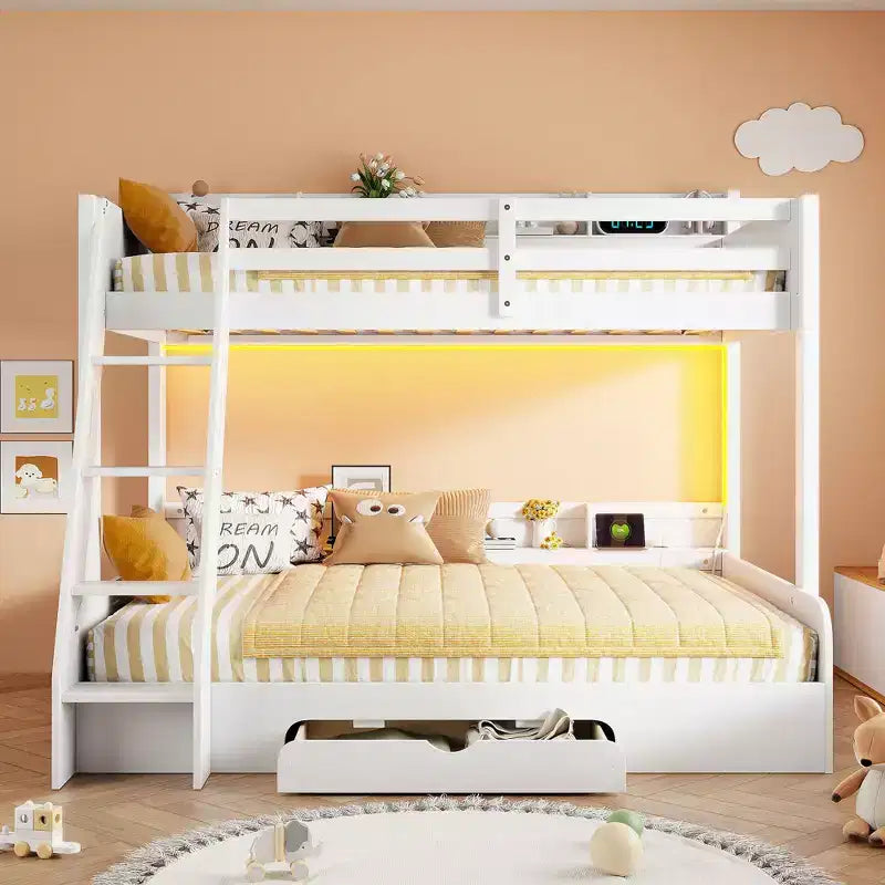 Letto a Castello con Letto Matrimoniale a Una Piazza e Mezza, con Contenitore, Luci a LED e Stazione di Ricarica, Letto a Castello in Legno con Scaffali Laterali per Bambini e Ragazzi