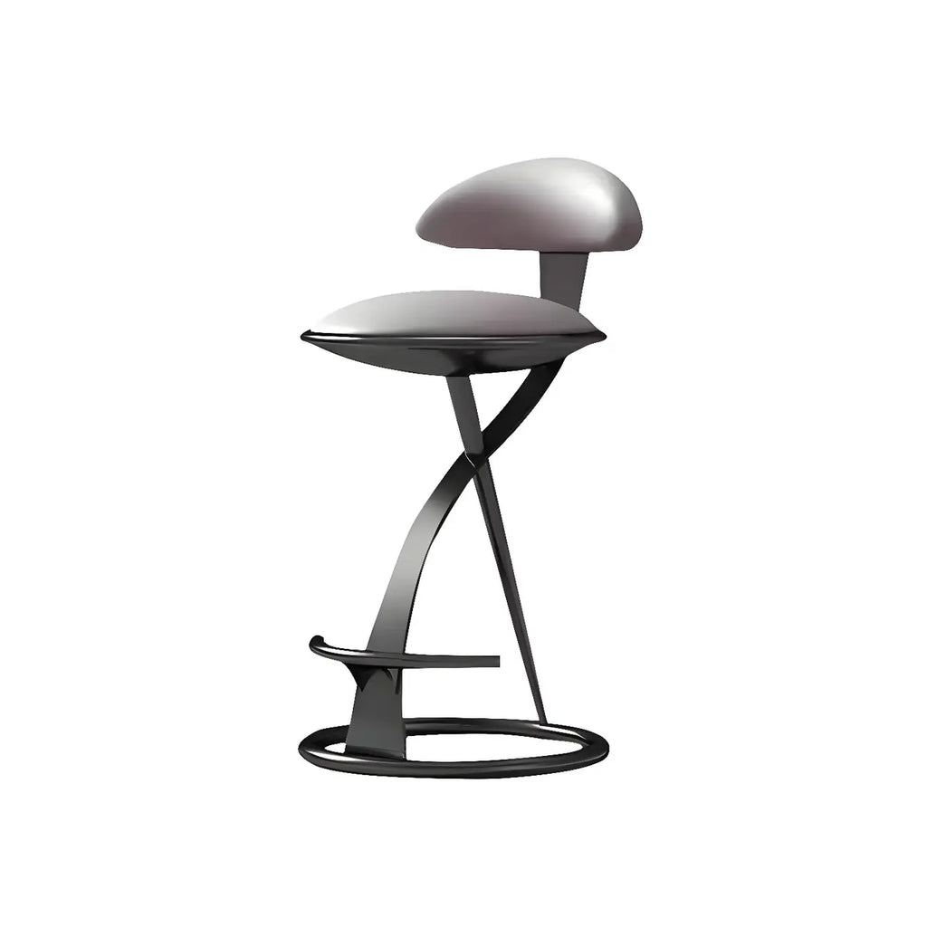 Sgabello da bar in lussuosa pelle beige con elegante struttura in metallo dorato