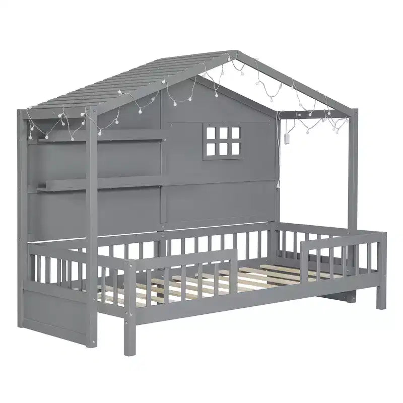 Letto a capanna per bambini con scaffali e sponde, Struttura letto in legno stile Montessori per bambini con finestra e striscia luminosa scintillante