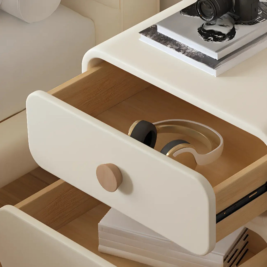 Comodino scandinavo in similpelle con finitura in similpelle
