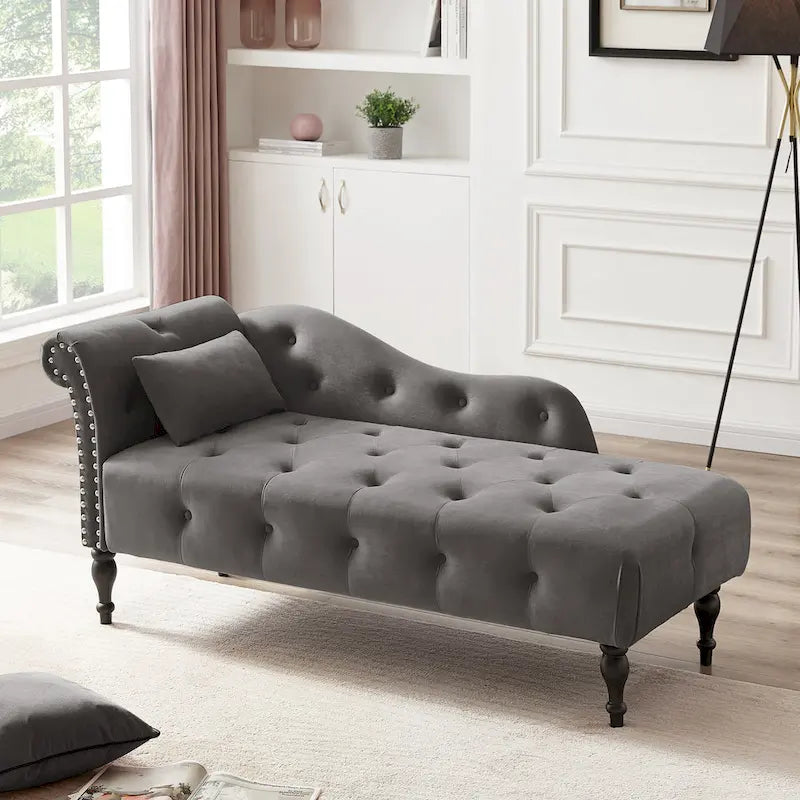 Moderna poltrona a sdraio imbottita in velluto da 60,6" con bottoni capitonné, gambe in legno massello e borchie