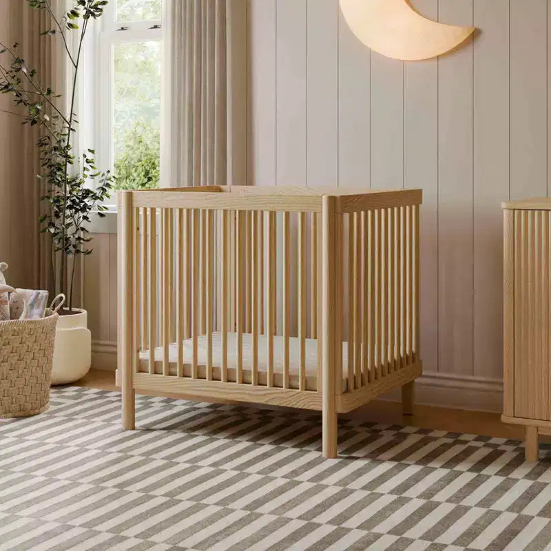 Culla convertibile Babyletto Pogo 8 in 1 con kit di conversione per tutte le fasi
