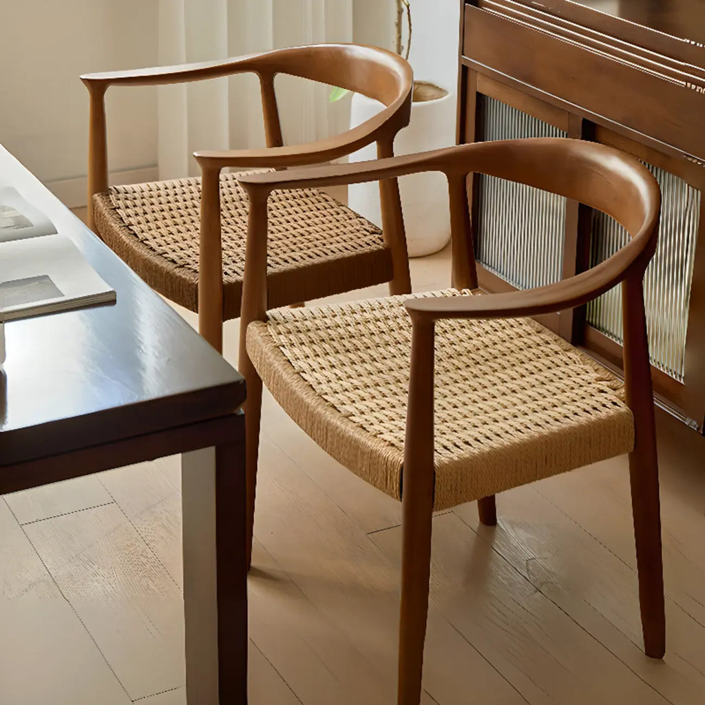 Sedia da pranzo scandinava con braccioli, seduta intrecciata in legno curvo