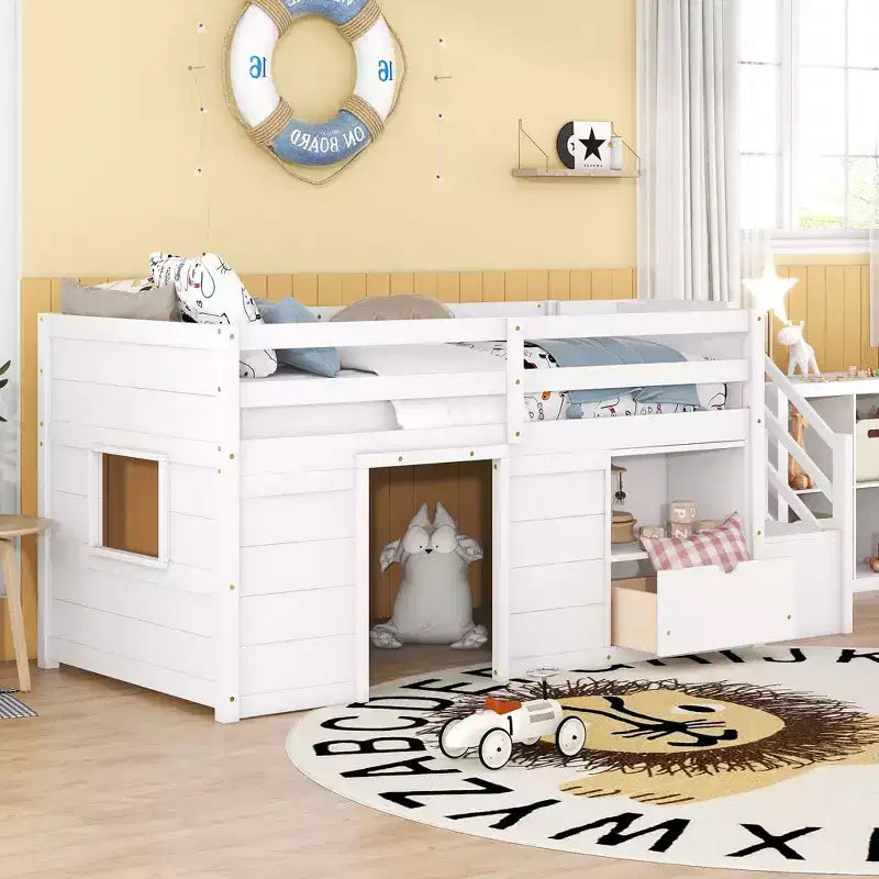 Letto a soppalco basso in legno massiccio, piazza e mezza, 94.6L x 42.3W, con scala, cassetto e mensola, design moderno e pulito